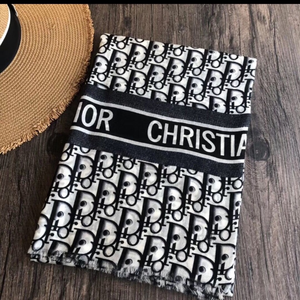 Luxury scarfs